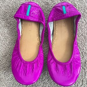 tieks neon ultraviolet size 7